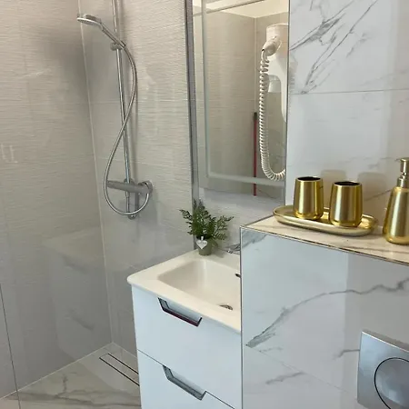 Elisabeth White With Parking * Budapeşte