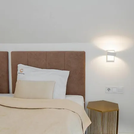 Daire Elisabeth White With Parking