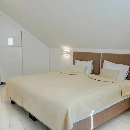 Elisabeth White With Parking Apartmán